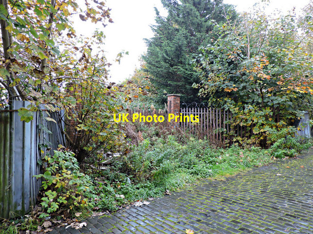 Photo 6"x4" Old gate on Scott's lane Greenock\/NS2776 c2015