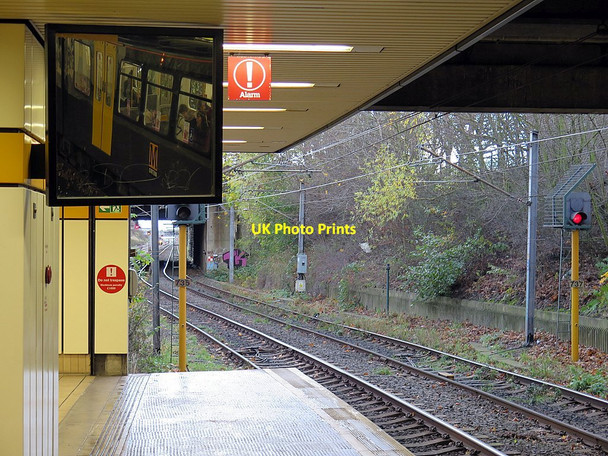 Photo 6"x4" Heworth Metro Station Heworth\/NZ2861 c2015