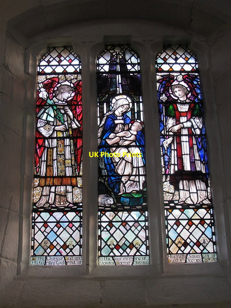 Photo 6"x4" Whalley parish church: Whall window Whalley c2015