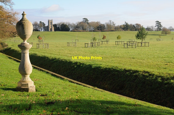 Photo 6"x4" An urn in Croome Park Dunstall Common c2015