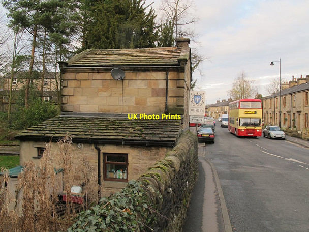 Photo 6"x4" Whalley Abbey - lodge Whalley Banks c2015