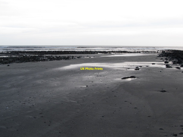 Photo 6"x4" Exposed beach south of the Glen River outfall Newcastle\/J3732 c2015