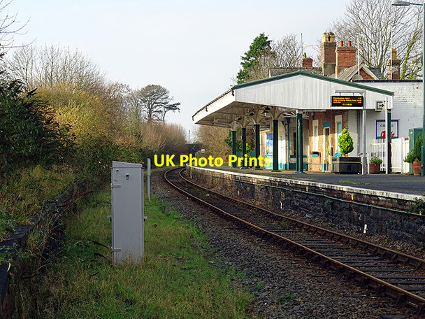 Photo 6"x4" Criccieth Railway Station Criccieth c2015