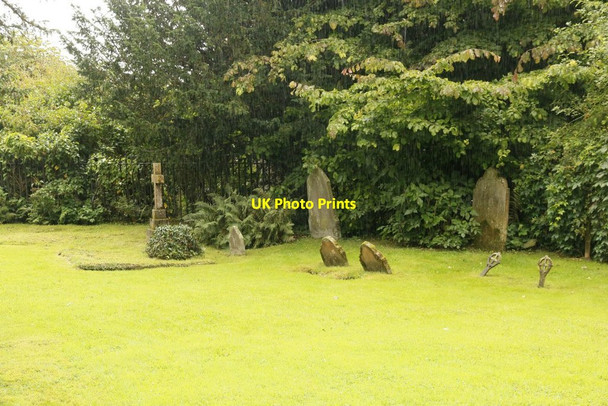 Photo 6"x4" Churchyard from the Porch Frilsham c2015