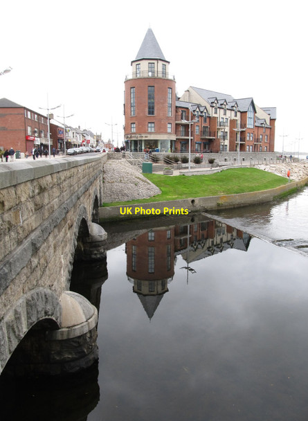Photo 6"x4" The southern end of the Waterfoot Apartment Complex viewed across The Shimna Newcastle\/J3732 c2015