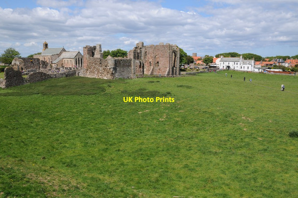 Photo 6"x4" Lindisfarne Priory Holy Island\/NU1241 c2015