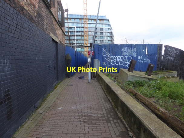 Photo 6"x4" Thames Path at Enderby Wharf Greenwich\/TQ3977 c2015 P1