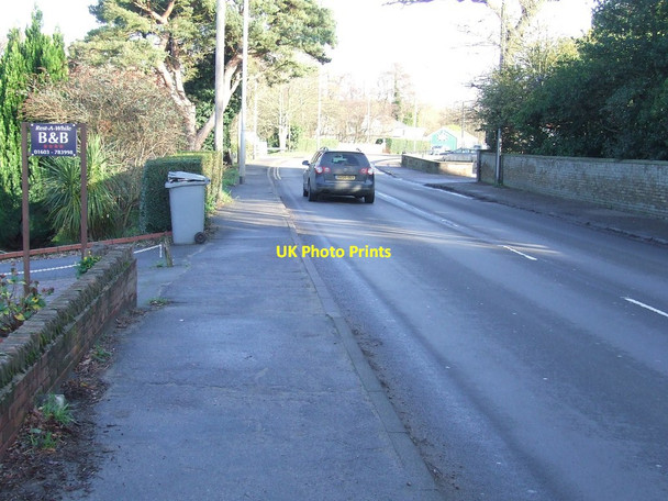 Photo 6"x4" Old Milestone Wroxham c2015