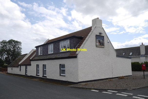 Photo 6"x4" The Black Bull Bowsden c2015