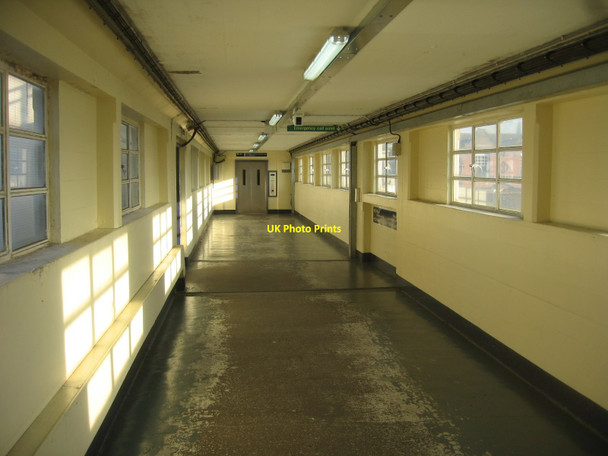Photo 6"x4" Footbridge at Woking Station Woking c2015