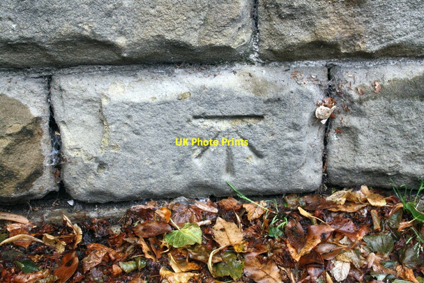 Photo 6"x4" Benchmark on Victoria Bridge canal wall Shipley\/SE1437 c2015