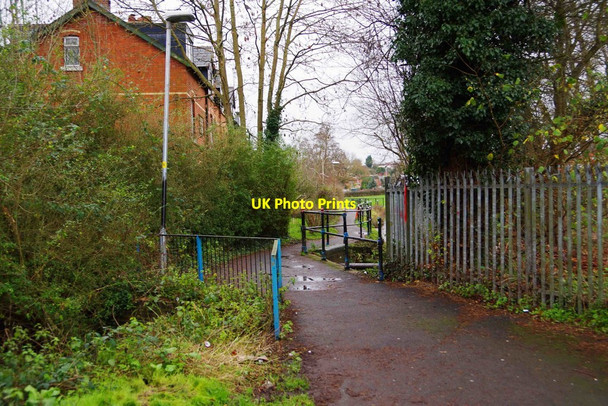 Photo 6"x4" Public footpath crossing Spadesbourne Brook, Bromsgrove, Worcs Bromsgrove c2016