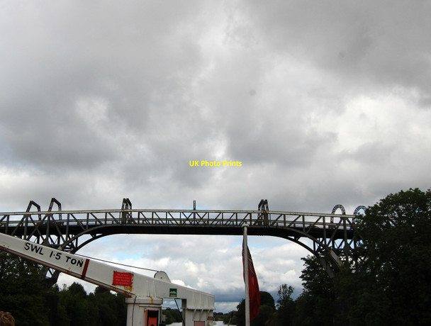 Photo 6"x4" Warburton Toll Bridge Hollinfare c2012