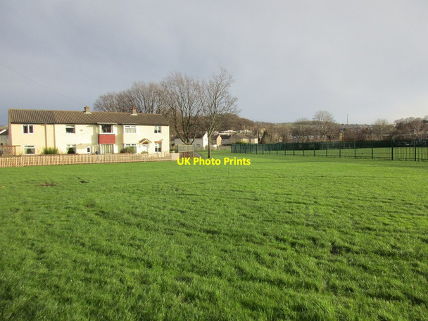 Photo 6"x4" Houses and open space Huddersfield c2016