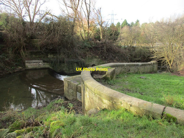 Photo 6"x4" Weir on Lees Beck Cockley Hill c2016
