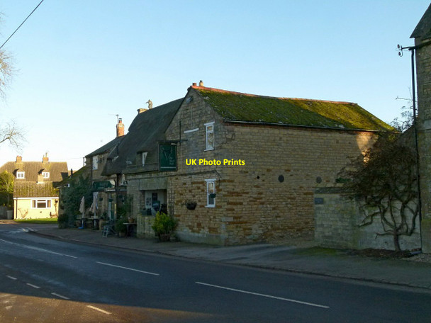 Photo 6"x4" The Black Bull, Market Overton Market Overton c2016