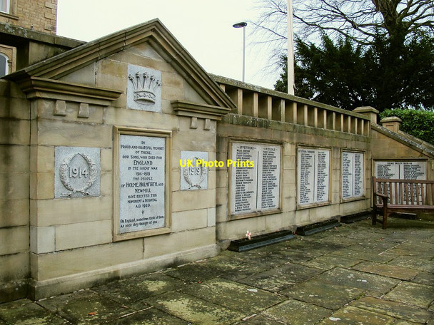 Photo 6"x4" Holme Valley Memorial Hospital: names (right) Holmfirth c2016