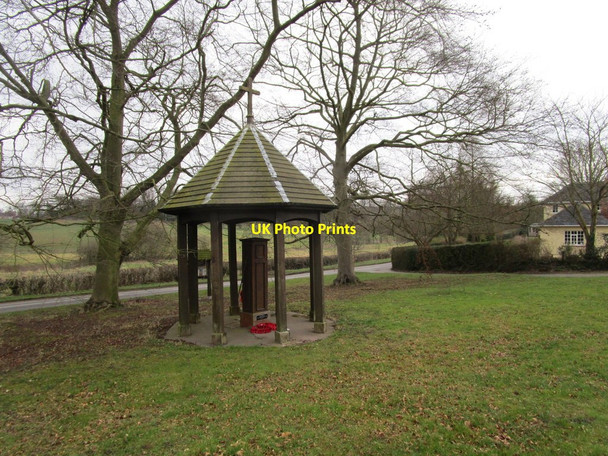 Photo 6"x4" War memorial and pump, Bretby Bretby c2015