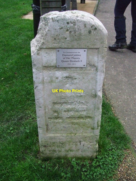 Photo 6"x4" Old Milestone Pulham St Mary c2016