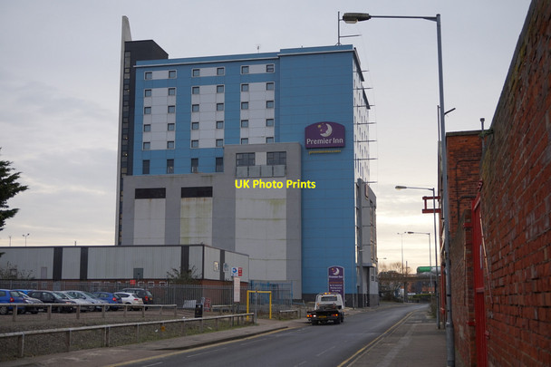 Photo 6"x4" Premier Inn on Citadel Way, Hull Kingston upon Hull c2016