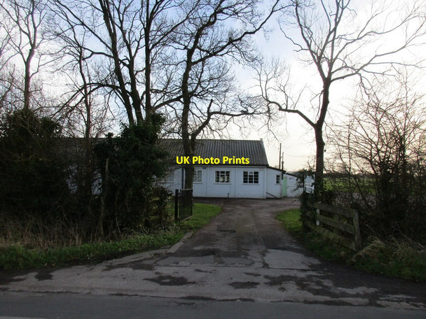 Photo 6"x4" The entrance to Woodmansey Village Hall Woodmansey c2016