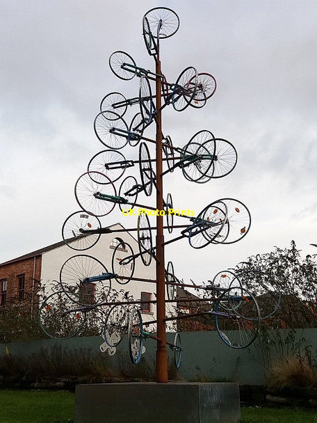 Photo 6"x4" Bicycle wheel sculpture, Foundry Square, Leeds Leeds\/SE3034 c2016