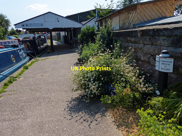 Photo 6"x4" Trent & Mersey Canal Milepost in Middlewich Middlewich c2015