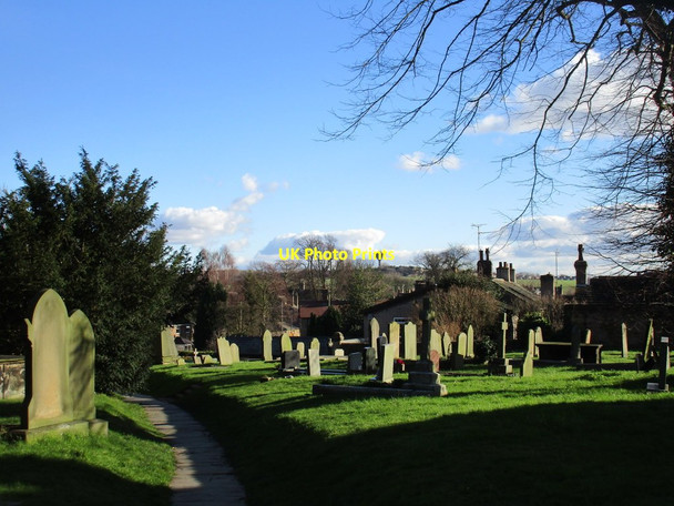Photo 6"x4" The churchyard, Badsworth Badsworth c2016