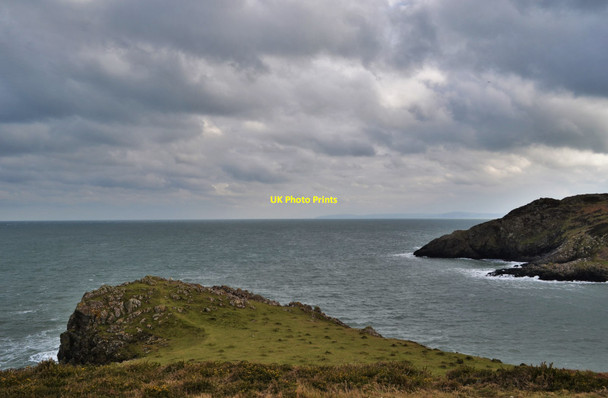 Photo 6"x4" Trwyn Llwyd Near Strumble Head Llanwnda\/SM9339 c2016
