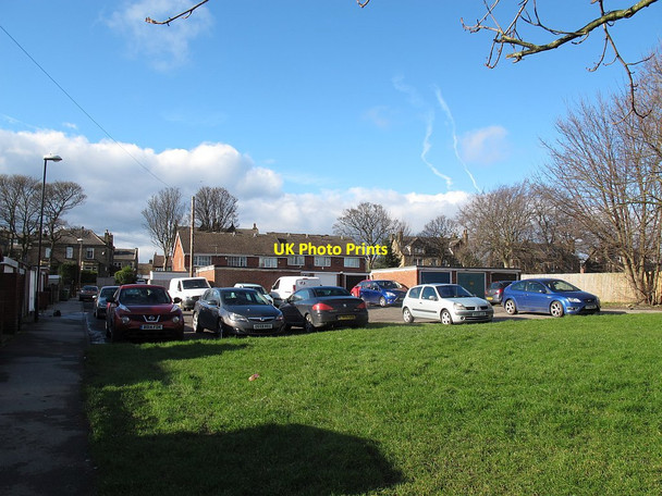 Photo 6"x4" Warrels Court car park, Bramley Pudsey\/SE2233 c2016