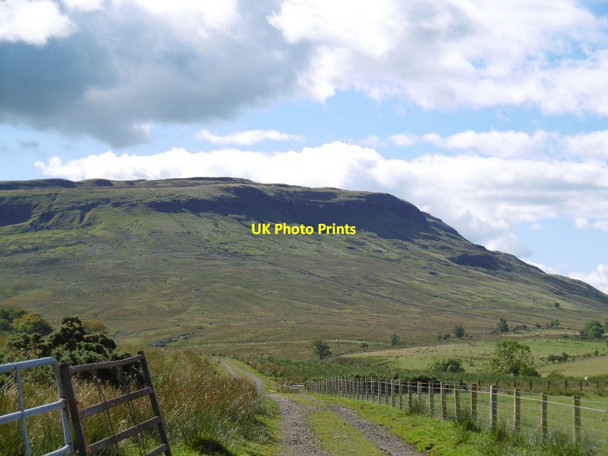 Photo 6"x4" The north side of Stronend Cauldhame\/NS6494 c2015