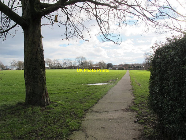 Photo 6"x4" Path across Stanningley Park Pudsey\/SE2233 c2016