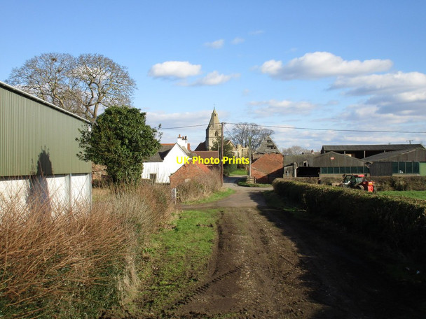 Photo 6"x4" Holme - a working village Holme\/SK8059 c2016