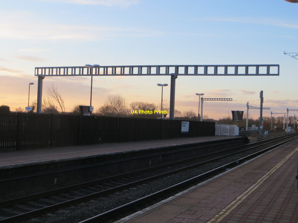 Photo 6"x4" Gantry on the Station Cholsey c2016