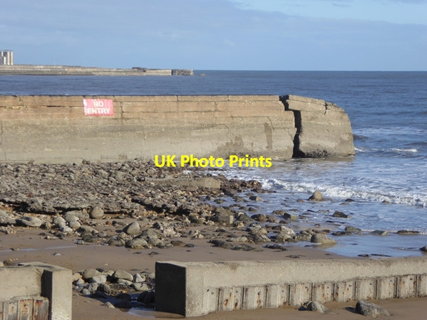 Photo 6"x4" Southern wall of the Port of Sunderland Sunderland\/NZ3957 c2016