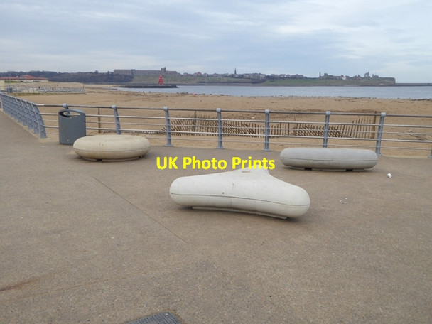Photo 6"x4" Seaside benches, South Shields South Shields c2016