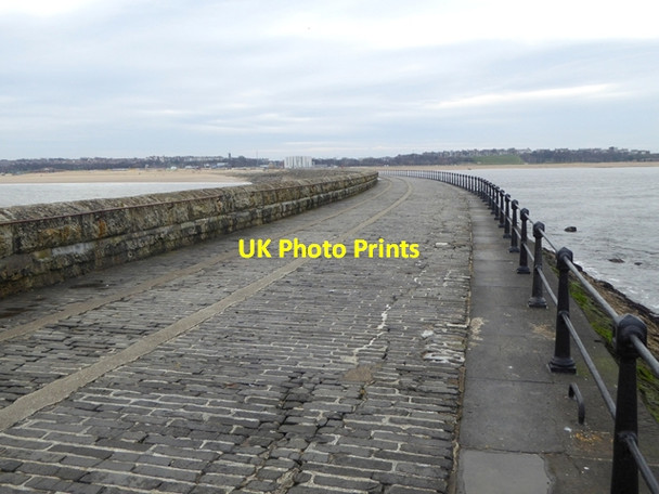 Photo 6"x4" Looking back along the South Pier South Shields c2016