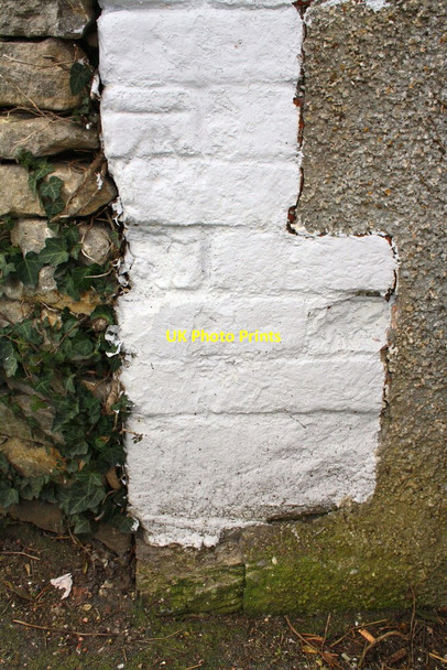 Photo 6"x4" Benchmark on 'Three Horseshoes' pub Long Hanborough c2016