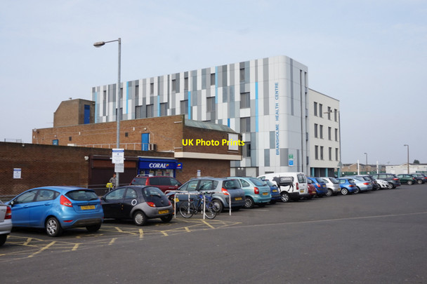 Photo 6"x4" Bransholme Health Centre Sutton-on-Hull c2016