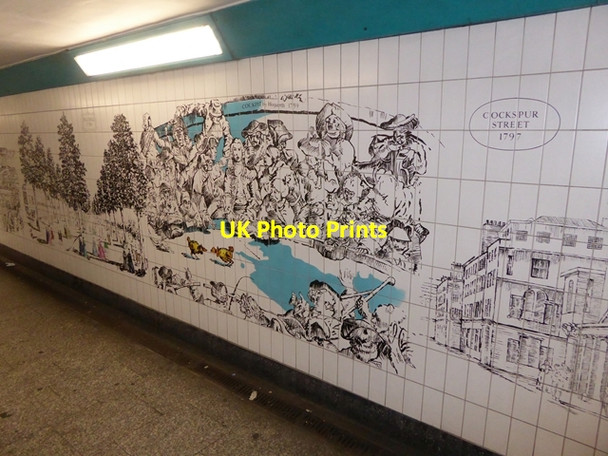 Photo 6"x4" Subway art, Trafalgar Square London c2016 P1
