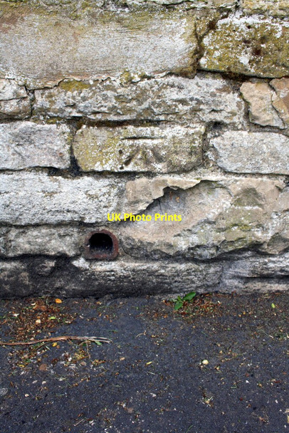 Photo 6"x4" Benchmark on Pinfold Lane wall Stamford\/TF0207 c2015