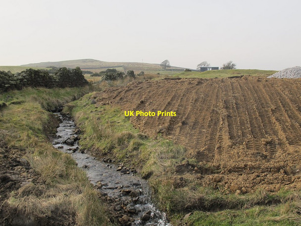 Photo 6"x4" The Dry Beck, with water Burley Woodhead c2016