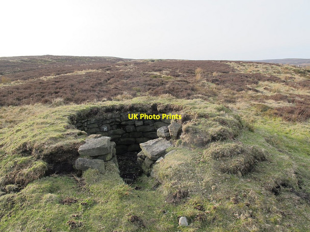 Photo 6"x4" Grouse butt on Rombalds Moor Burley Woodhead c2016