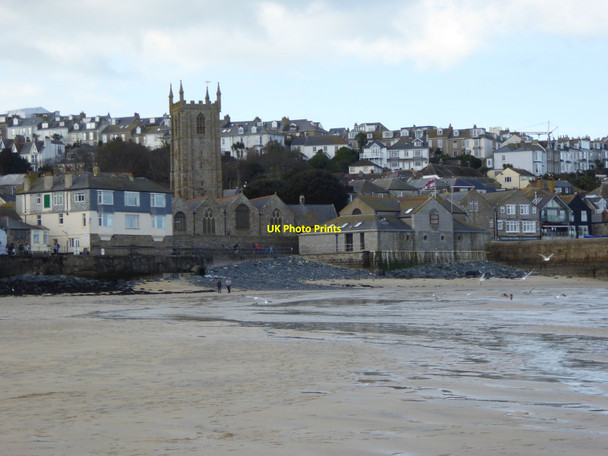 Photo 6"x4" St Ia's church seen from the Harbour Sand St Ives\/SW5140 c2016