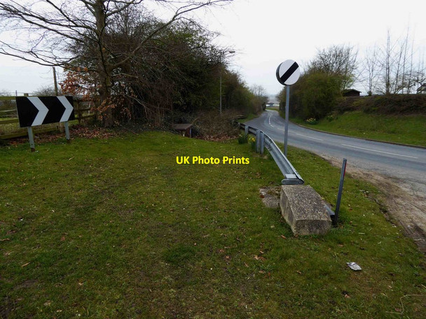 Photo 6"x4" Stather road downhill to the industrial area at Flixborough Flixborough c2016