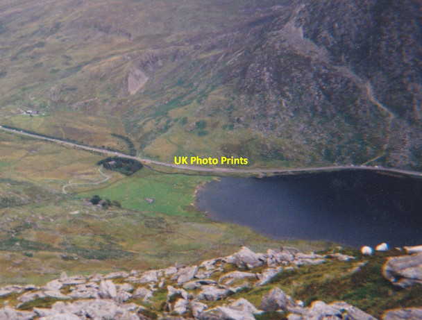 Photo 6"x4" The upper end of Llyn Ogwen from the upper slopes of Pen yr Ole Wen Tal y Llyn Ogwen c1998
