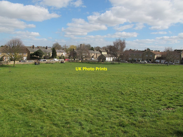 Photo 6"x4" Spofforth Castle green Spofforth c2016