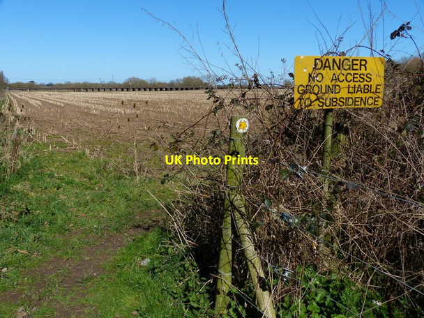 Photo 6"x4" Trent Valley Way next to the Staythorpe Power Station Averham c2016