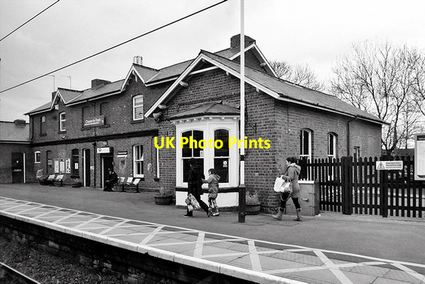 Photo 6"x4" The Station Building, Chester-le-Street Chester-Le-Street c2016