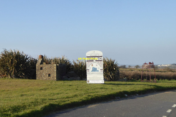 Photo 6"x4" Welcome to Redruth signs Redruth c2016